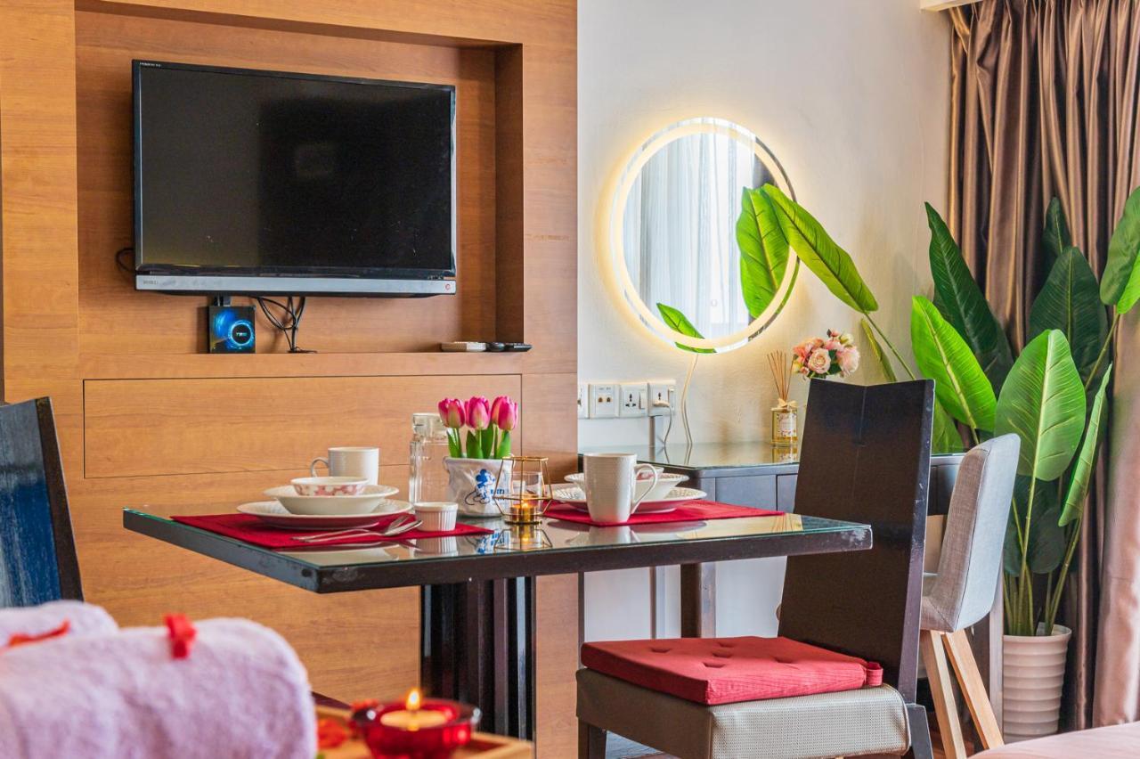 Lagoon View 6Pax Homestay At Sunway Resort Suites Петалинг-Джая Экстерьер фото